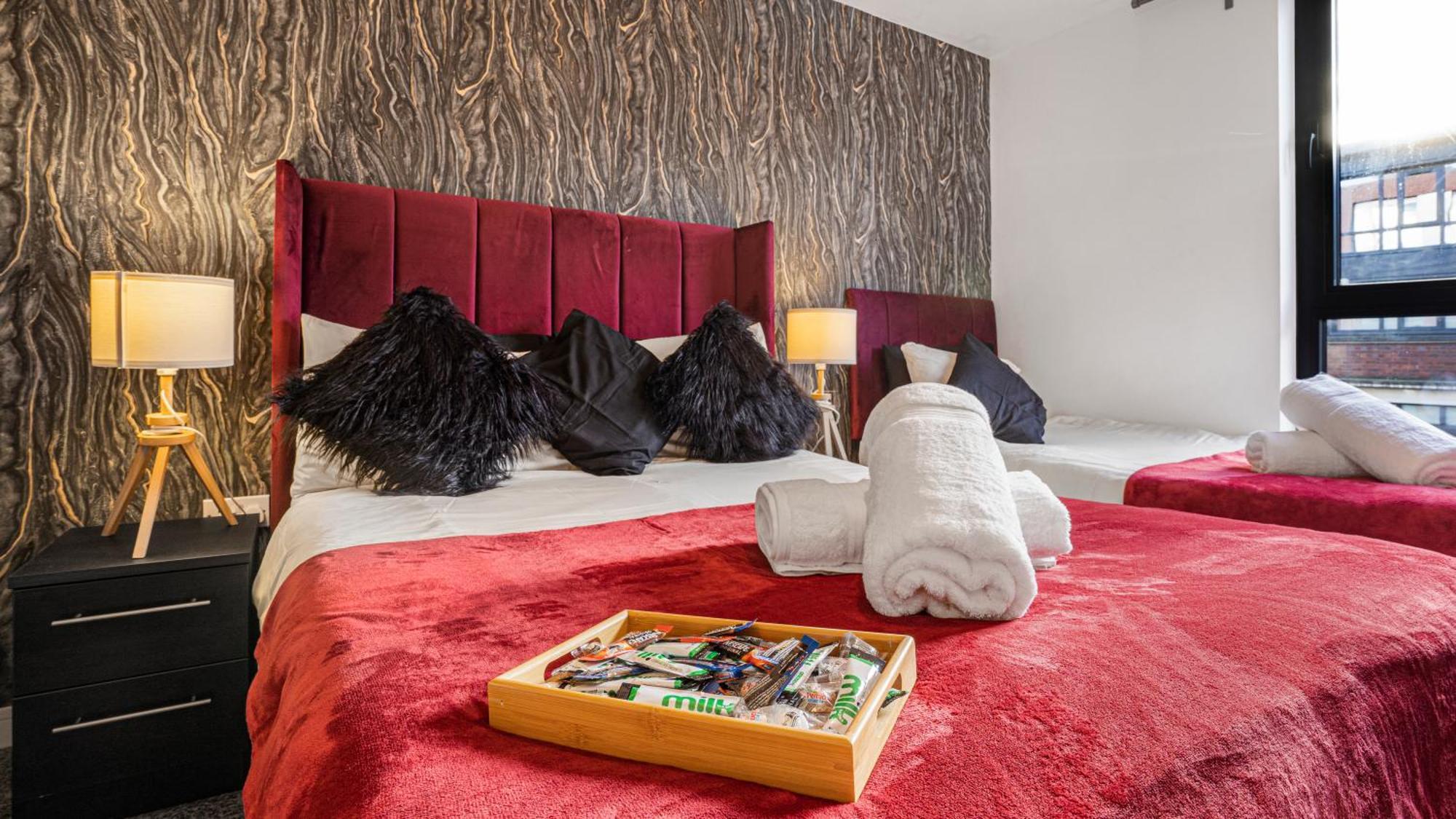 Appartamento Oceanic Bliss: 2 Bed 2 Bath + Free Park + Netflix Birmingham Esterno foto