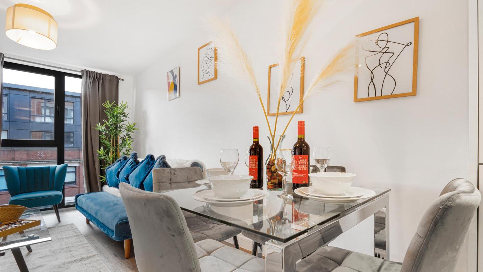 Appartamento Oceanic Bliss: 2 Bed 2 Bath + Free Park + Netflix Birmingham Esterno foto
