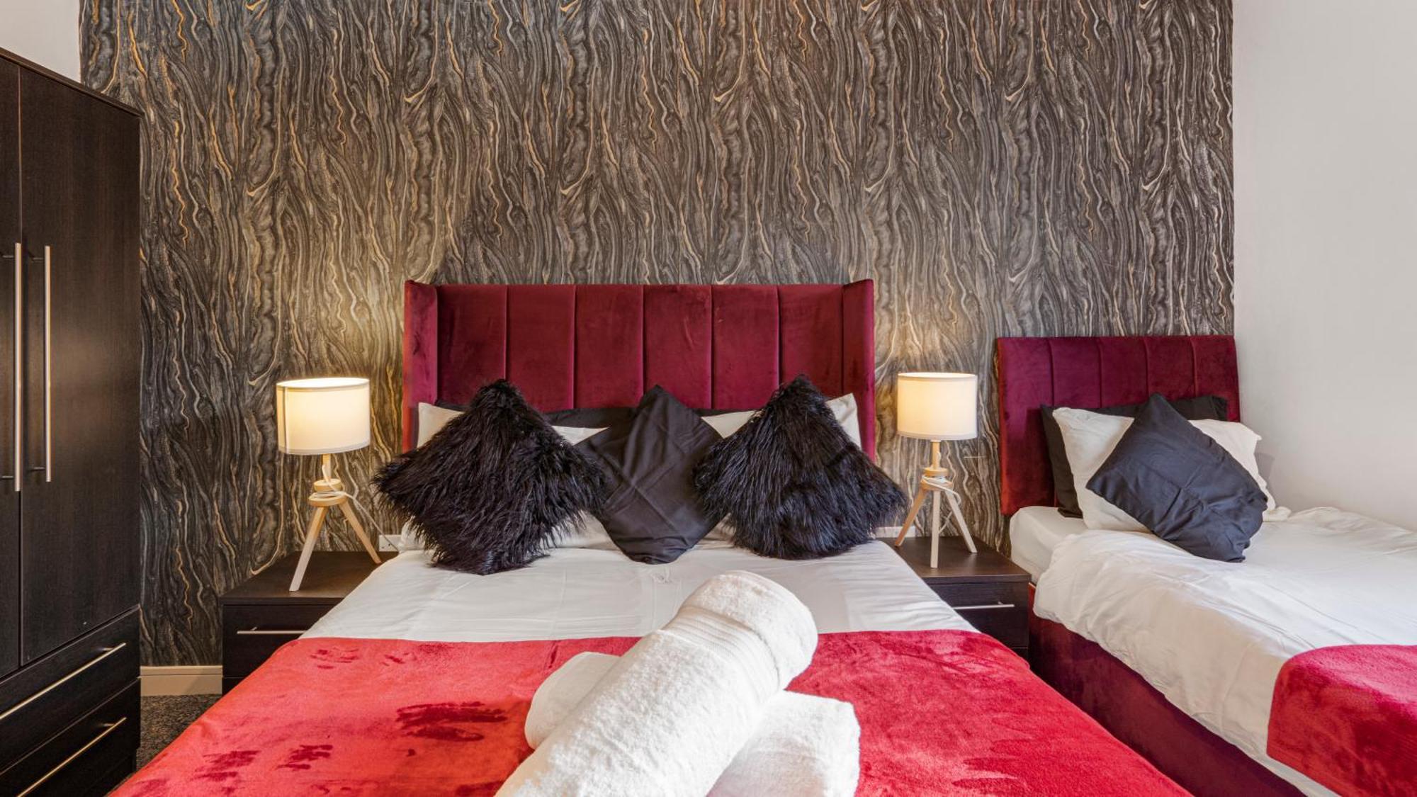 Appartamento Oceanic Bliss: 2 Bed 2 Bath + Free Park + Netflix Birmingham Esterno foto